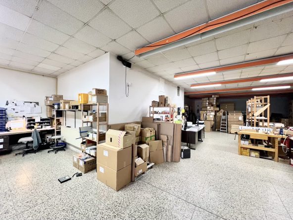 hier ist auch der mittlere teil der Halle in Roetgen zu sehen aus einem anderen Winkel