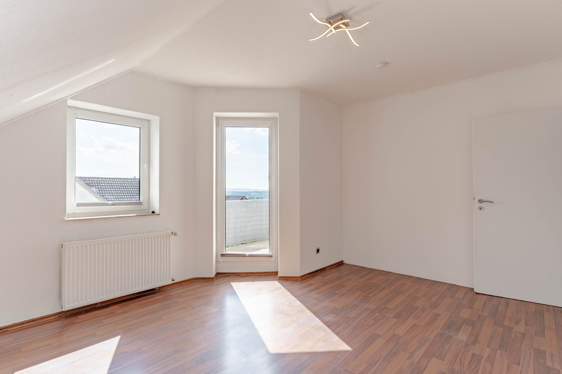Raum Wohnung Stolberg hell offen modern