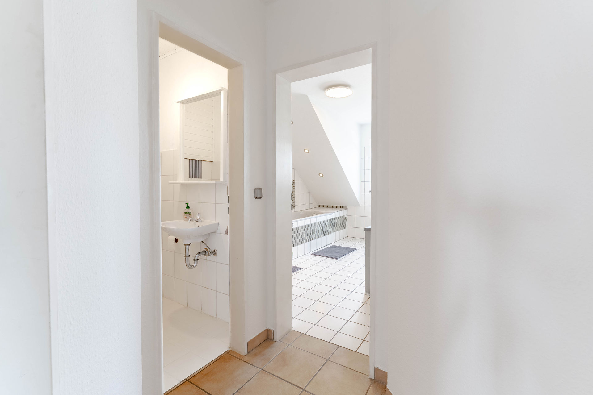 Stolberg Dachgeschosswohnung Badezimmer kaufen