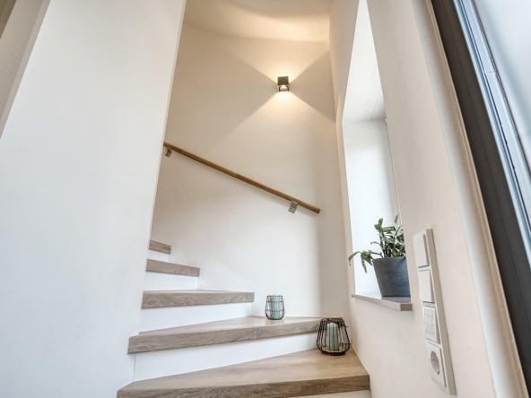 Treppenhaus mit Treppe nach oben