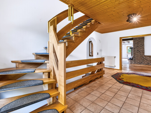 Eingangsbereich Innen mit Treppe