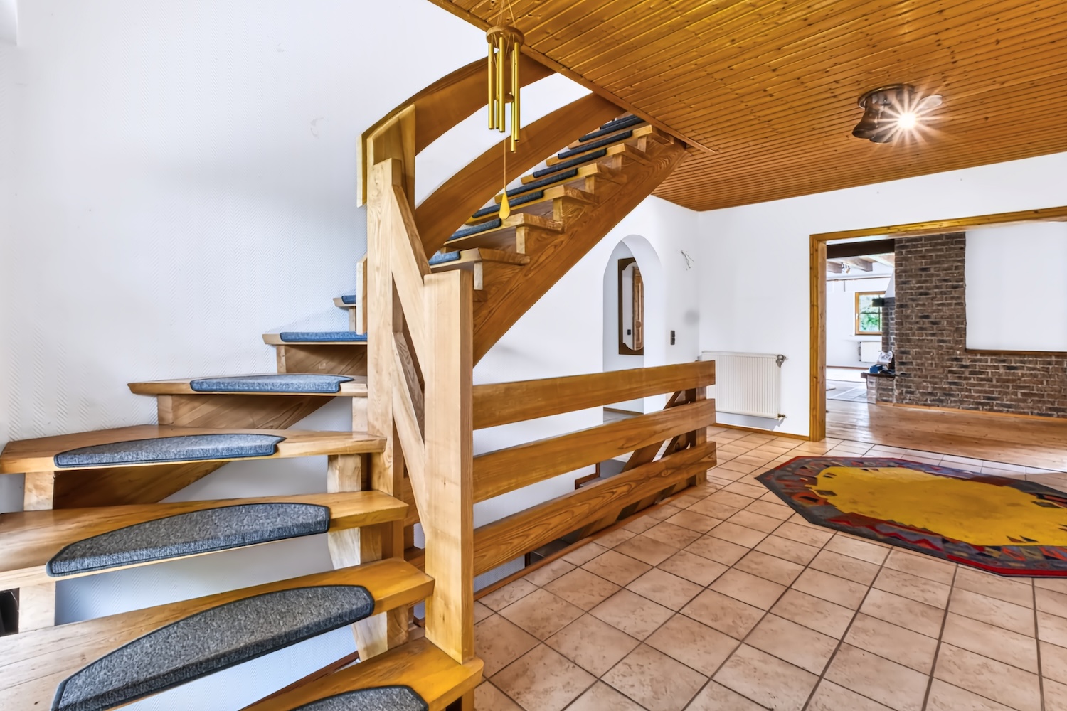 Eingangsbereich Innen mit Treppe