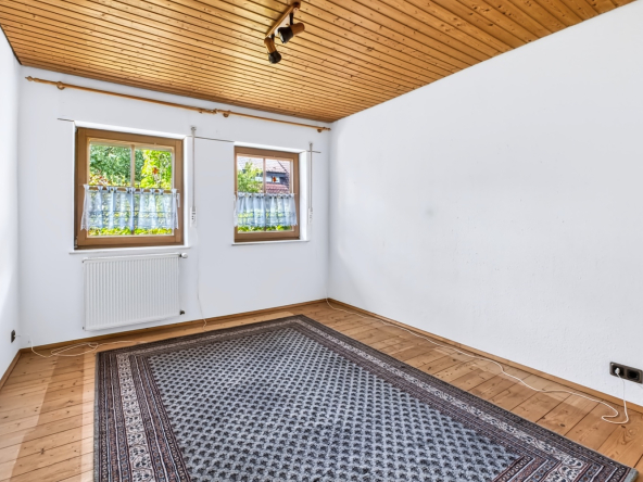 Bürozimmer im EG vorne